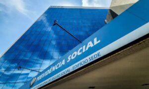 INSS Adota Medida Urgente: Devolução em Lote para Vítimas de Descontos!