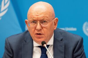 Rússia Lança Críticas Explosivas aos EUA: Urgência de Parar Intervenções no Irã!