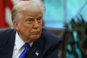 Trump alerta: EUA podem entrar em conflito explosivo entre Israel e Irã!