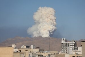 Israel Intensifica Bombardeios no Irã Após Ataques Nucleares dos EUA!