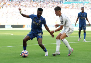 Desvendando os Mistérios por Trás dos Nomes de Al-Ahly, Al-Hilal e Al-Ain!