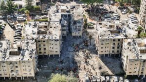 Israel denuncia: Irã lança míssil carregado com bomba desvastadora!