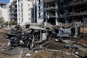 Israel Ataca Novamente: Complexo Nuclear Iraniano Sob Bombardeio!