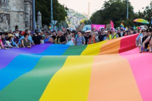 Orbán Revela: UE Promove a Chocante Parada do Orgulho!