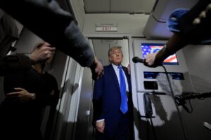 Trump Revela: EUA Bombardearam Estruturas Nucleares no Irã!