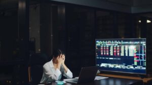 Ataques Cibernéticos: Setor Financeiro e Cripto em Alerta Vermelho!
