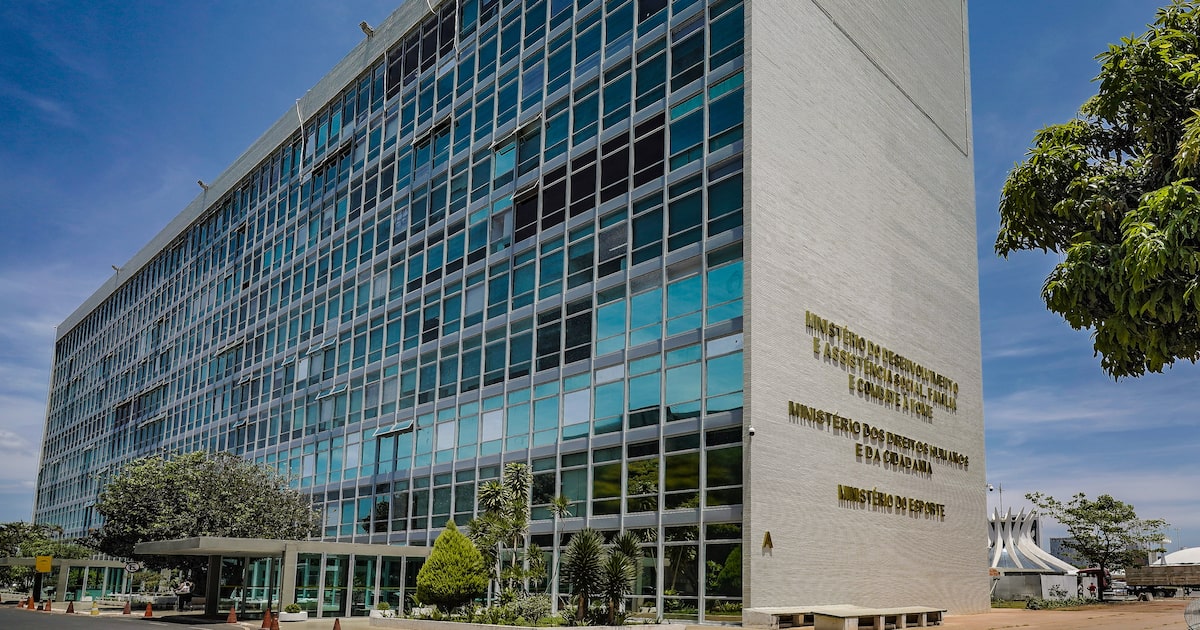 AYNO3QG7DJGTZOHHBX7IGF5EZU