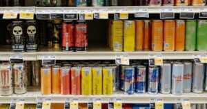 Tarifas de Trump Disparam Preços de Latas de Bebidas e Alimentos!