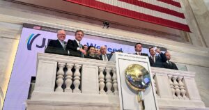 Gigantes do Brasil em Busca de Bilhões: JBS, Raízen e Latam Miram o Mercado Internacional!