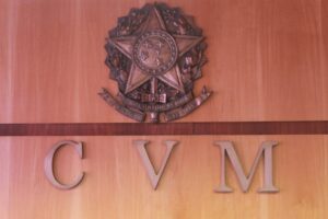 CVM Estende Prazo para Opiniões: Mudanças Chocantes na Normativa de Fatos Relevantes!