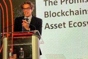 Investidor Alerta: Bitcoin Pode Explodir se Romper Barreira de Preço!