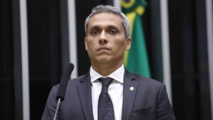 Deputado em Alerta: Lula Pode Acabar com Isenção de Imposto para Criptomoedas até R$ 35 Mil!