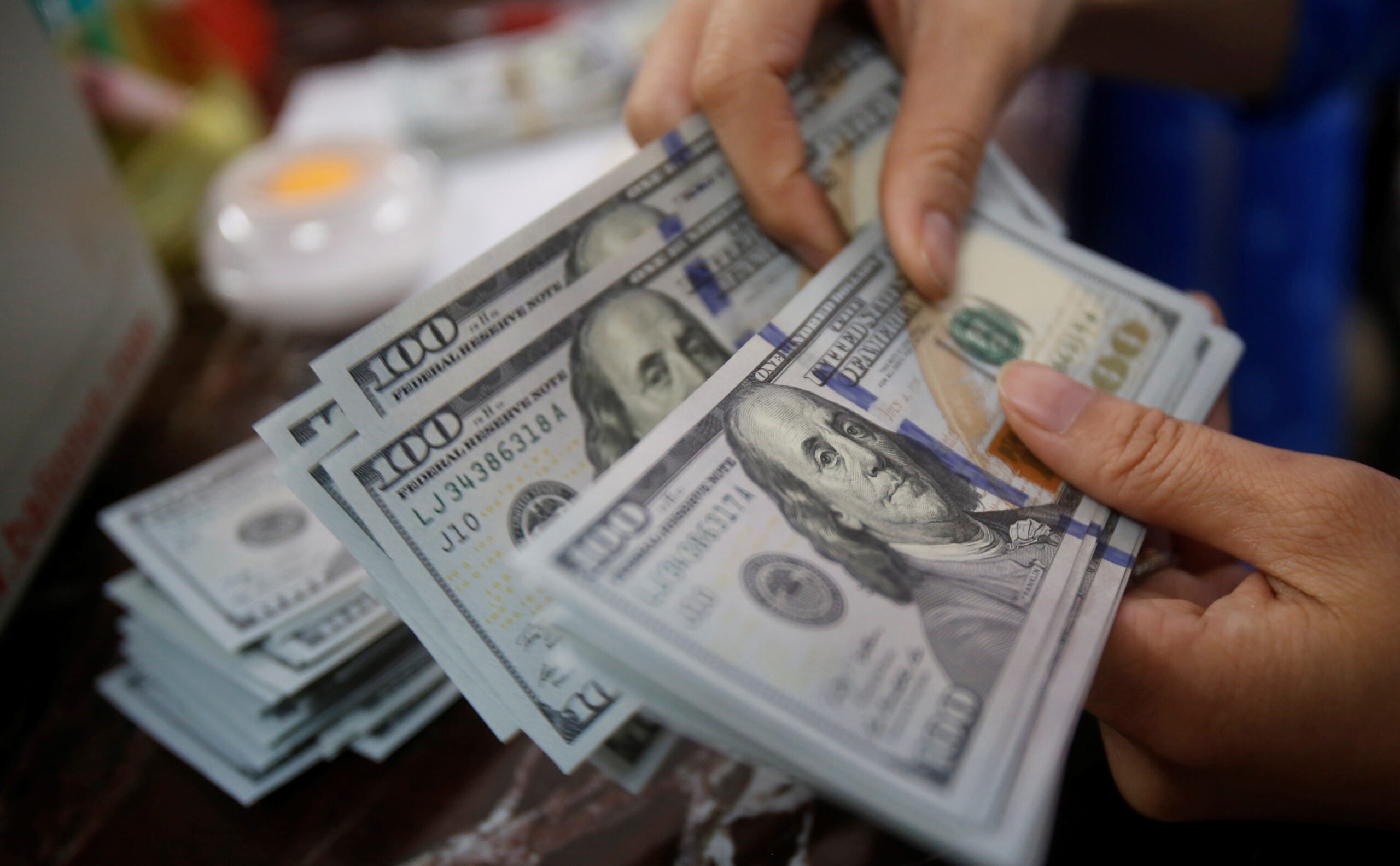 Dólar despenca após encontro bombástico entre Trump e Putin! 1 GVXGY4MYRJJNTHU2BEAKO347GQ scaled