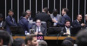 Urgência no Ar: Três Captações de Empresas Suspensas pela Insegurança do IOF!