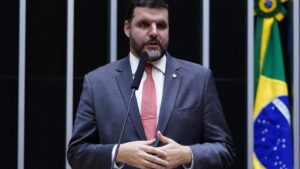 Deputado Propõe Extinguir Programa de Rastreio de Agrotóxicos Ignorando Tecnologia de Criptomoedas!