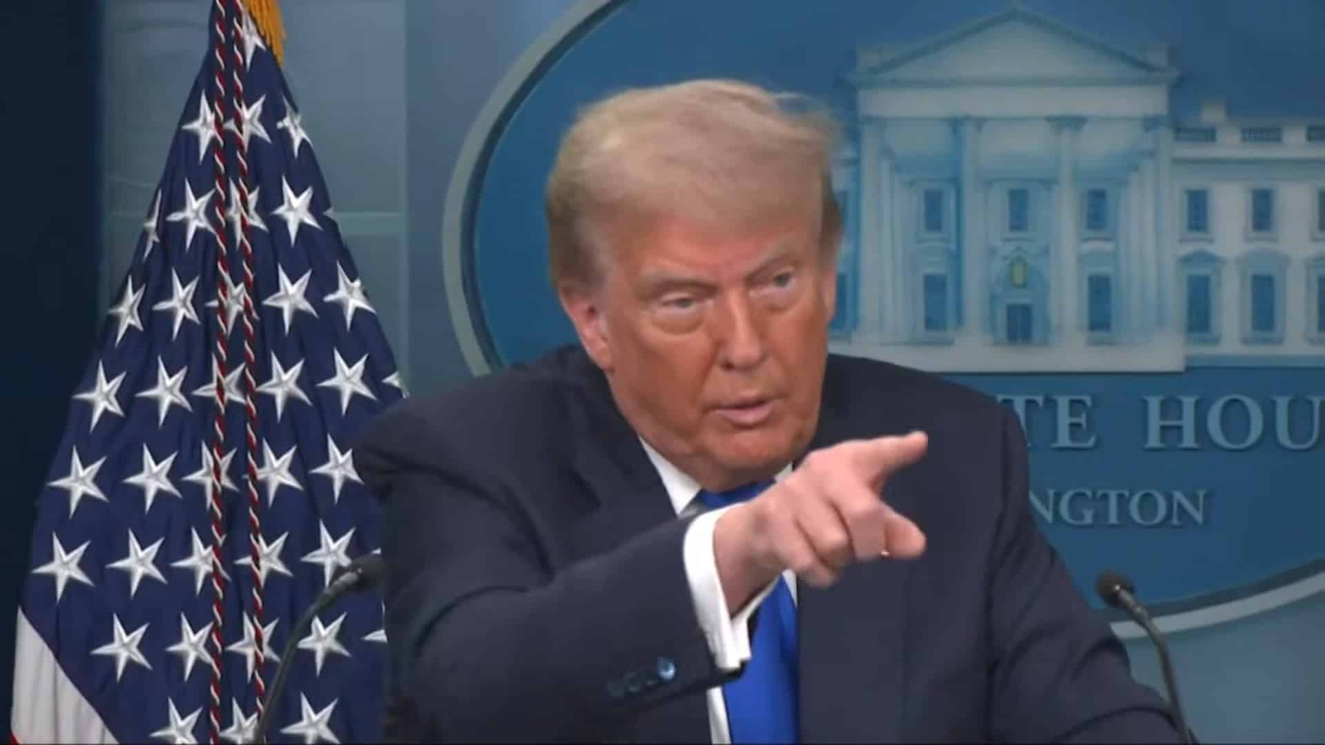 donald trump coletiva