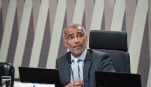 Romário Lança Projeto Urgente para Repatriar Brasileiros Falecidos no Exterior!