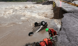 Tempestade devastadora no Rio Grande do Sul: 3 vidas perdidas e quase 8 mil forçados a abandonar suas casas!