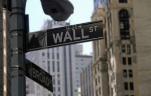 Dow Jones Futuro em Suspense: Tensão entre Israel e Irã em Foco!