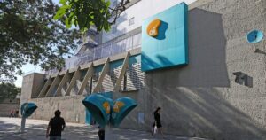 Oi entra em colapso: pedido de recuperação judicial das subsidiárias Serede e Tahto!