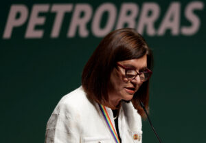 Petrobras Revela Investimentos Bombásticos: EUA em Feriado e Trump Acelera Lei Orçamentária!