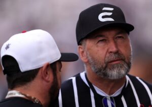 Augusto Melo em Pânico: Impeachment Abala a Presidência do Corinthians!