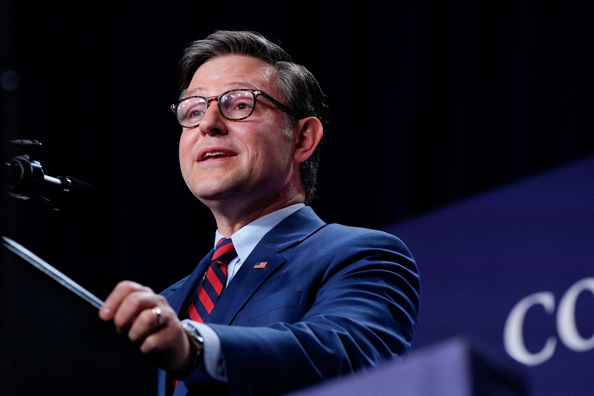 2025 02 06T234148Z 1 LYNXMPEL15103 RTROPTP 4 USA TRUMP