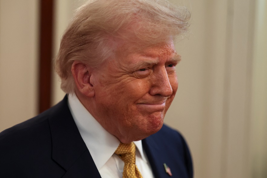 Trump: Acordo com a Índia à Vista e Europa Pode Surpreender! 1 2025 07 16T224432Z 1 LYNXMPEL6F12K RTROPTP 4 USA TRUMP