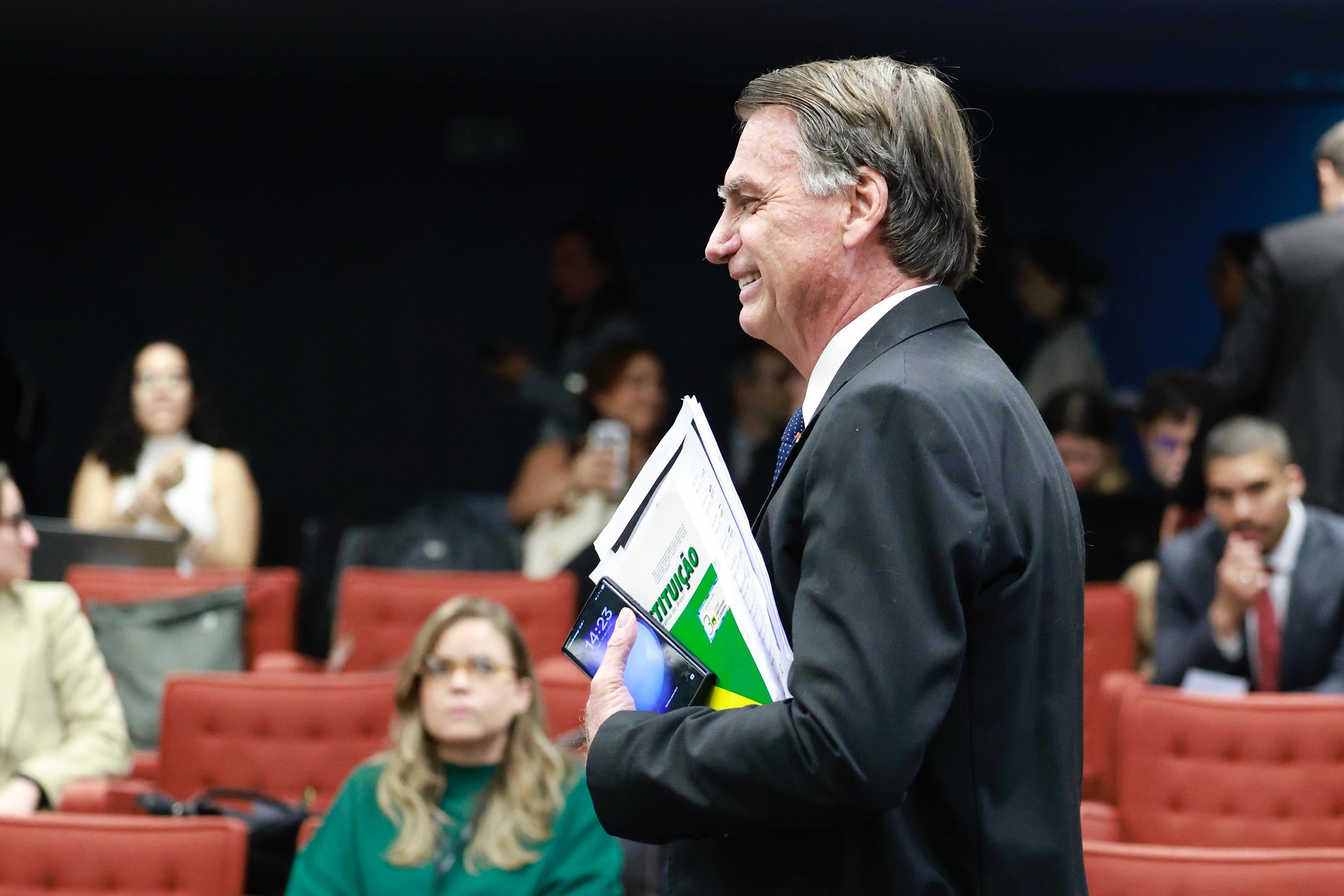 Bolsonaro sob Holofotes: Acusado de Comprometer a Soberania com Sua Própria Lei! 1 54580453331 50241774be k