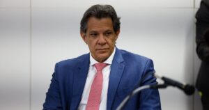 IOF em Suspenso: Haddad Revela Que Moraes Decidirá Sobre Risco Potente!