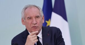 “Alerta! Primeiro-Ministro Francês Chama Acordo com EUA de ‘Dia Sombrio’ para a UE!”