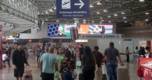Aeroportos Brasileiros Vivem Explosão de 10% no Movimento em 2025!