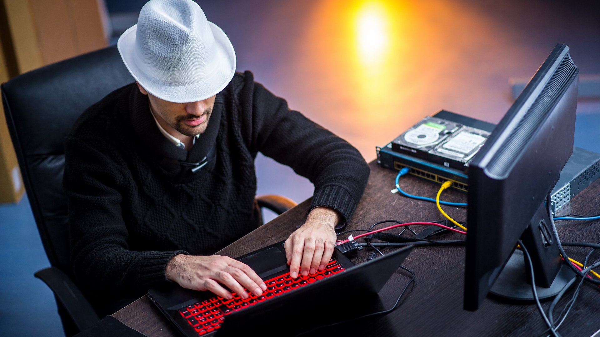 Golpe Surpreendente: Hacker Desaperta Fortuna em Ethereum e Retorna o Roubo! 1 Hacker do Chapeu Branco ou etico