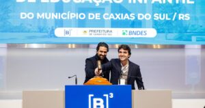 Mineiros Formam Aliança Poderosa para Conquistar PPPs em Educação e Saúde!