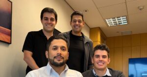 A Grande Revolução: Nasce a Gigante do Monitoramento da Experiência do Cliente no Brasil!