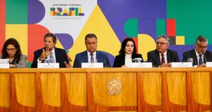 Silêncio Estratégico: Governo Avalia Suspensão de Ministérios em Decisões Orçamentárias!