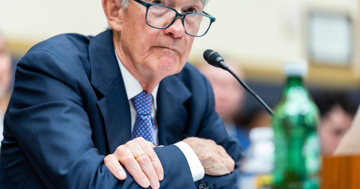Trump Pressiona Powell a Sair do BC e Alerta Mercados de Wall Street a Suíça! 1 SBEY3H7GJFEJ3DQZ4XB223GTBE