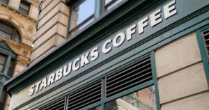 Starbucks transforma o conceito de “cafeteria do futuro” com conforto arrebatador!