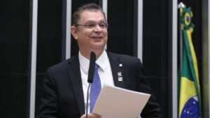 Deputado do PL exige urgência na cobrança de impostos sobre Bitcoin e criptomoedas!