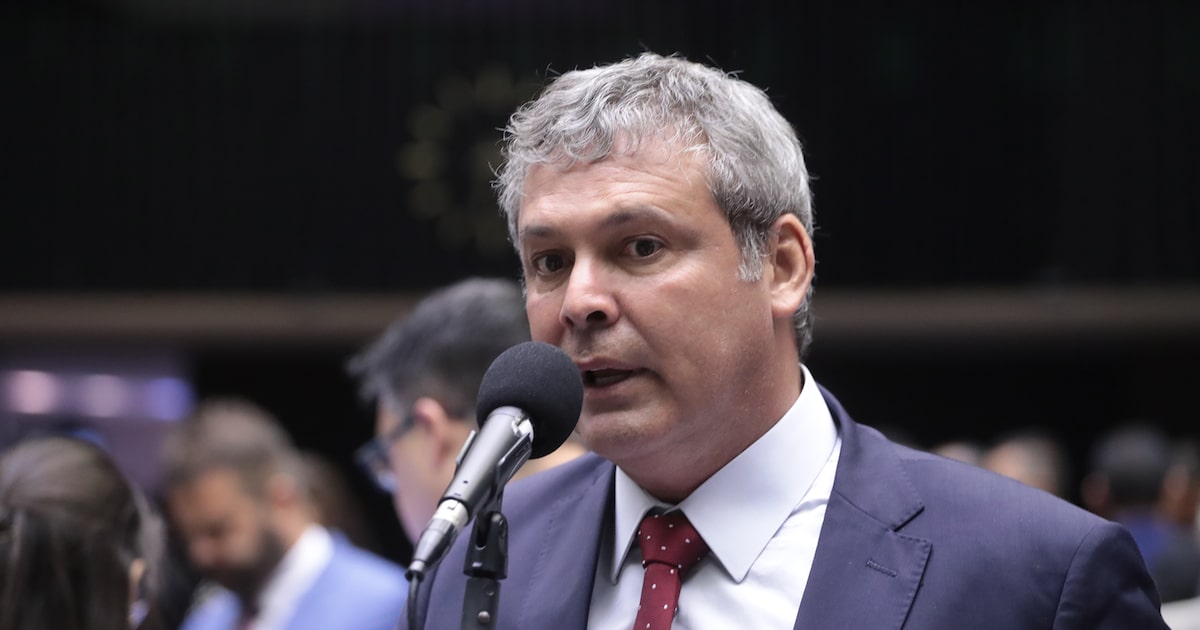 R$ 30 bilhões do Fundo Social em Risco: Lindbergh Exige Veto do Governo! 1 TM3WEVCQXRFNFMCR6JINGPU3CM
