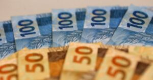 Atenção: Déficit Alarmante de 0,4% do PIB à Vista em 2025!