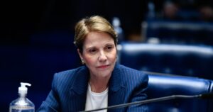 Senadores Lutam por Brasil em Meio ao Caos do Tarifaço de Trump!