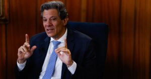 Haddad assegura: “Sem controle sobre remessas aos EUA”, mas Planalto avalia mudanças!