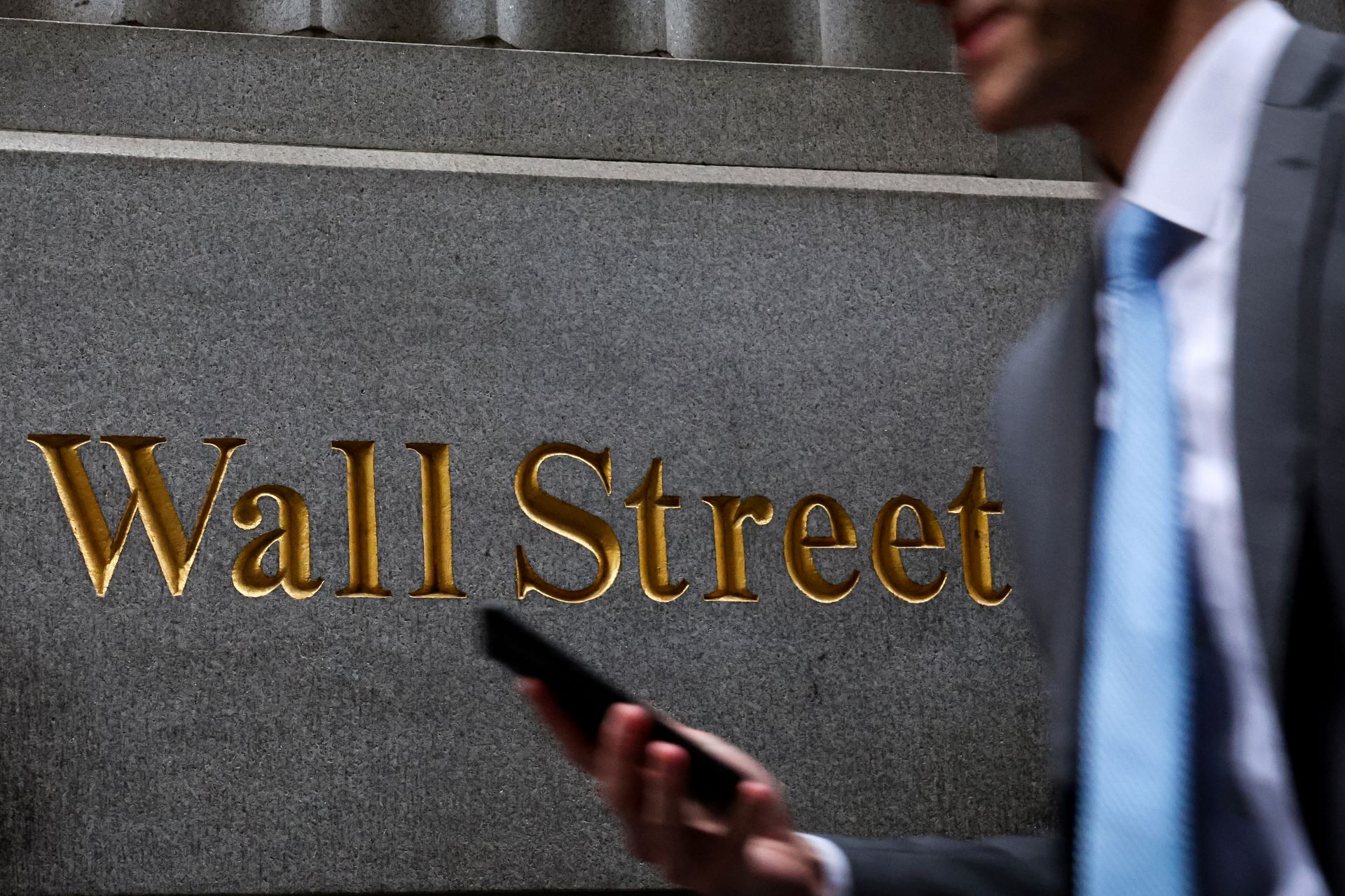 Futuros em NY: Estabilidade Surpreendente Após Duas Semanas de Alta! 1 Wall Street