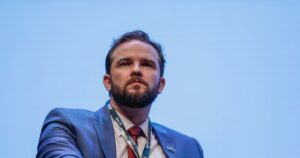 Governo Traça Estratégia para Convencer Moraes sobre Alta do IOF, Ignorando o Congresso!