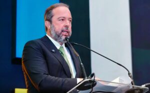 Urgente: Silveira Apostando em Redução Radical nos Combustíveis da Petrobras!