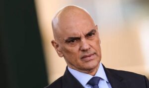 Moraes Amplia Inquérito de Eduardo Bolsonaro com Investigação de Filipe Barros!
