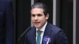 Momento Crítico: Motta Afirma que é Hora de Avançar na Reforma Administrativa!