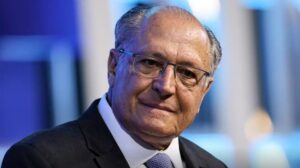 Alckmin Revela: Brasil em Diálogo Reservado com os EUA sobre Tarifas!