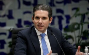 Motta revela cortes em emendas para ajuste fiscal e clama contra a ‘criminalização’!